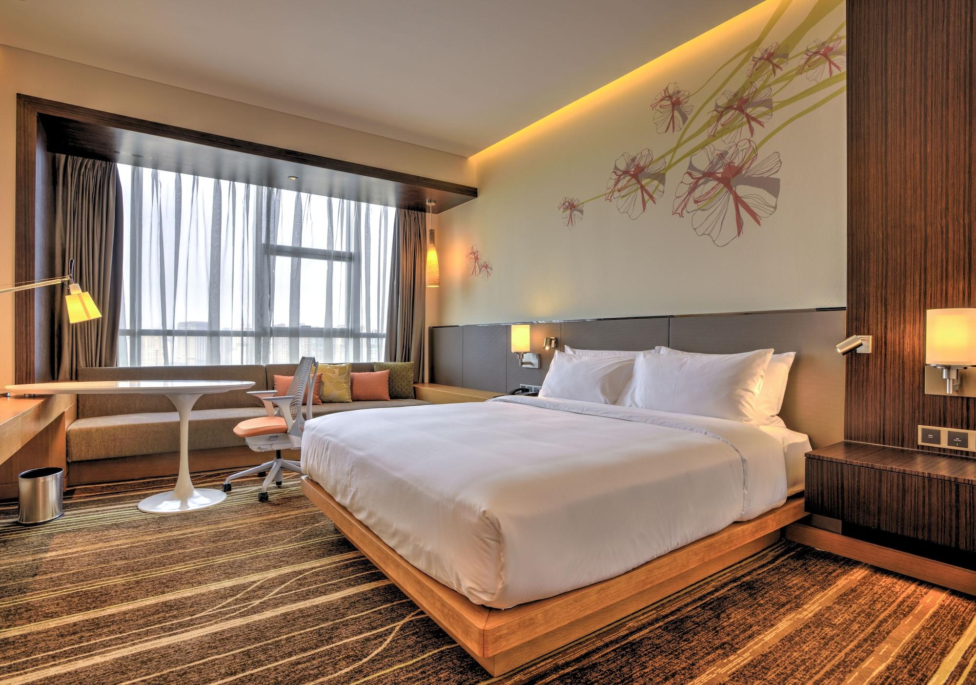 Hilton Garden Inn Chengdu Huayang Exterior photo