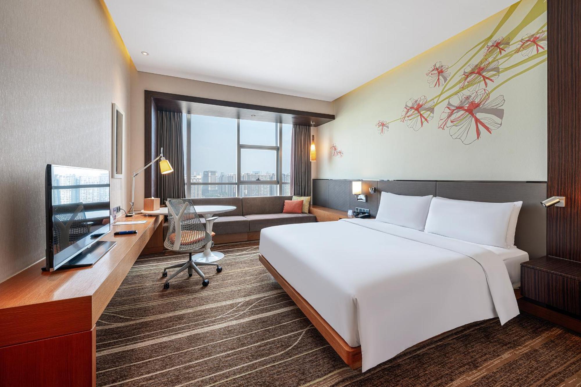 Hilton Garden Inn Chengdu Huayang Exterior photo